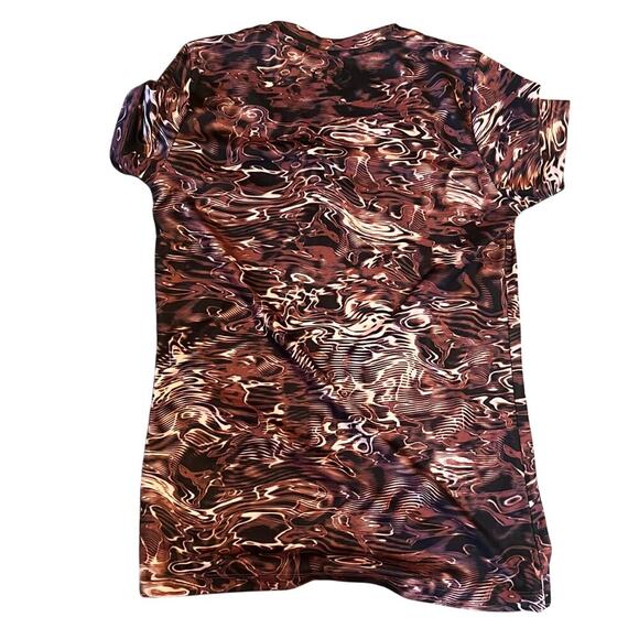 Under Armour Women's Velocity Obscura Athleisure T shirt & short Set. Size Small - Picture 5 of 10